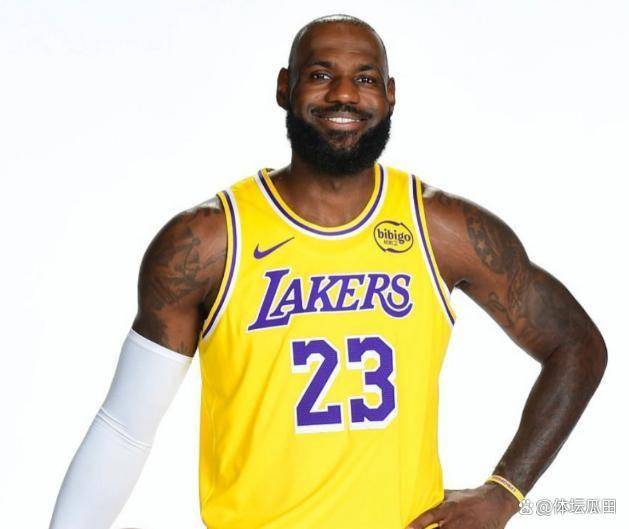 詹姆斯领跑全明星票王,第一阵容或将再度锁定他的简单介绍 詹姆斯领跑全明星票王,第一阵容或将再度锁定他的简单介绍